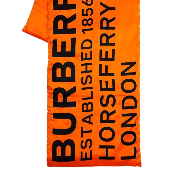 Burberry Orange Padded Scarf - Picture 4 of 13